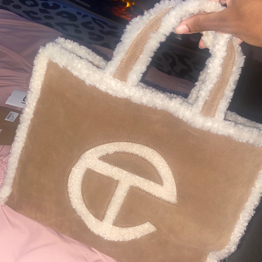 Ugg x Telfar Bag : Medium